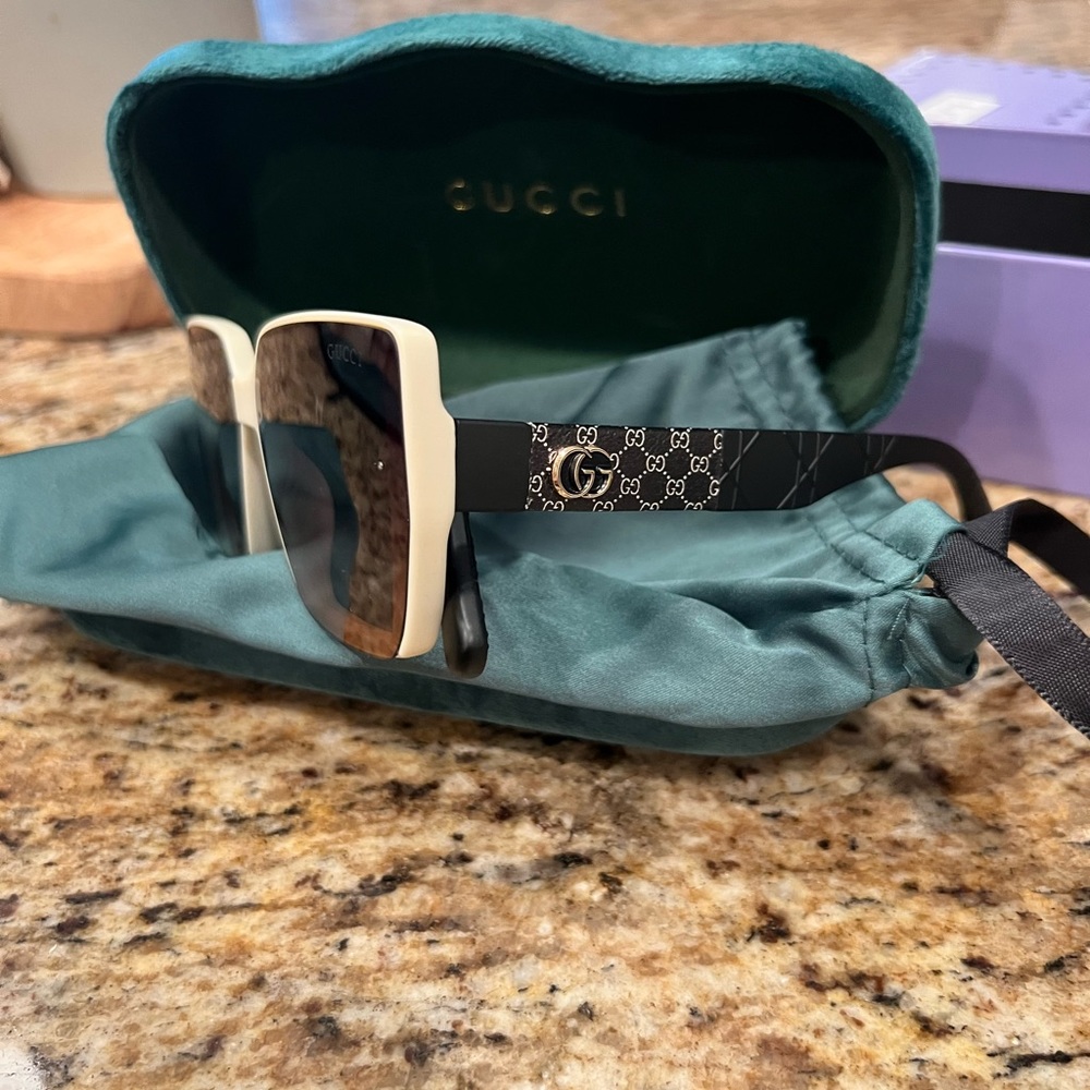 Gucci Sunglasses